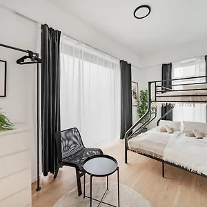  Hostel Chic By Home2