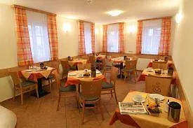 Pension Kasper Vienna Guest house